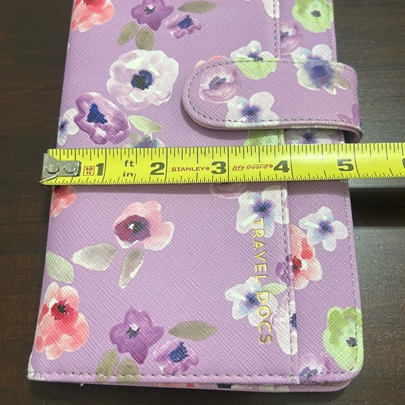 Love & Lore Floral Travel Document Wallet Organizer 9”x5” - Picture 14 of 16